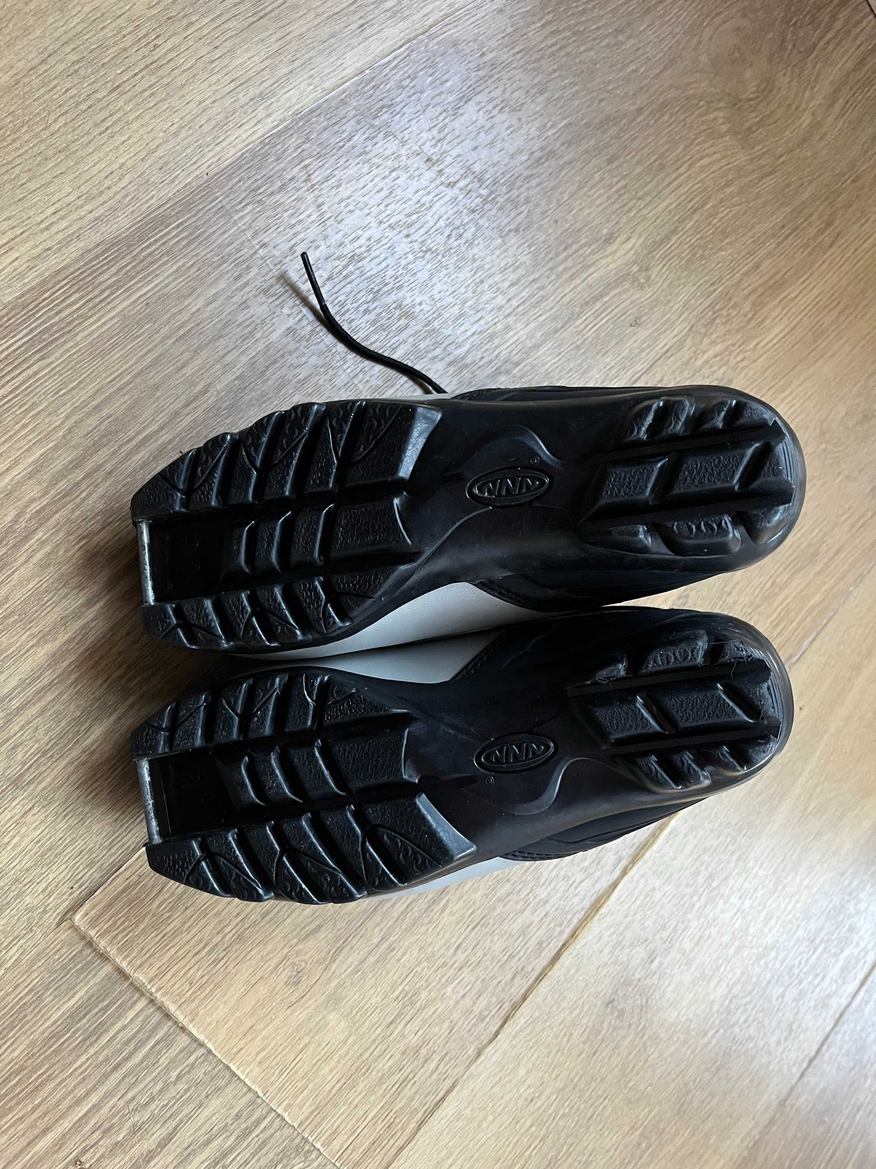 Buty do biegówek / nart biegowych FISCHER XJ Sprint rozmiar 36 EU