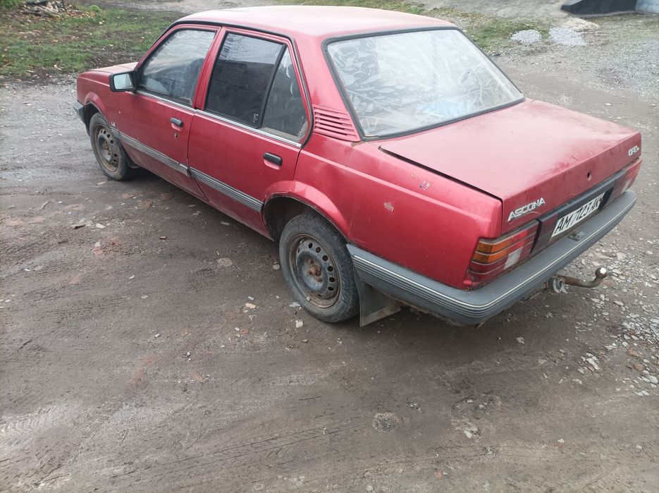 Opel  Ascona 1987 1.6 бензин