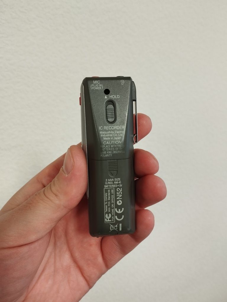 Диктофон Panasonic RR-US395