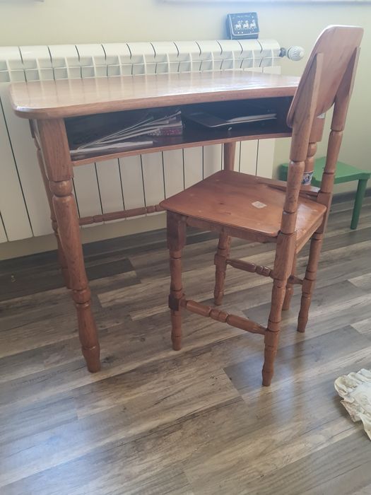 Дитячий столик з кріслом