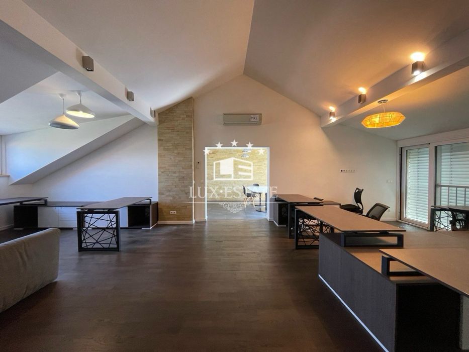 Аренда Таунхаус под офис и жилье Соломенский р-н