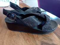 Sandały Fitflop Swiss Crystal Back Strap rozmiar 40