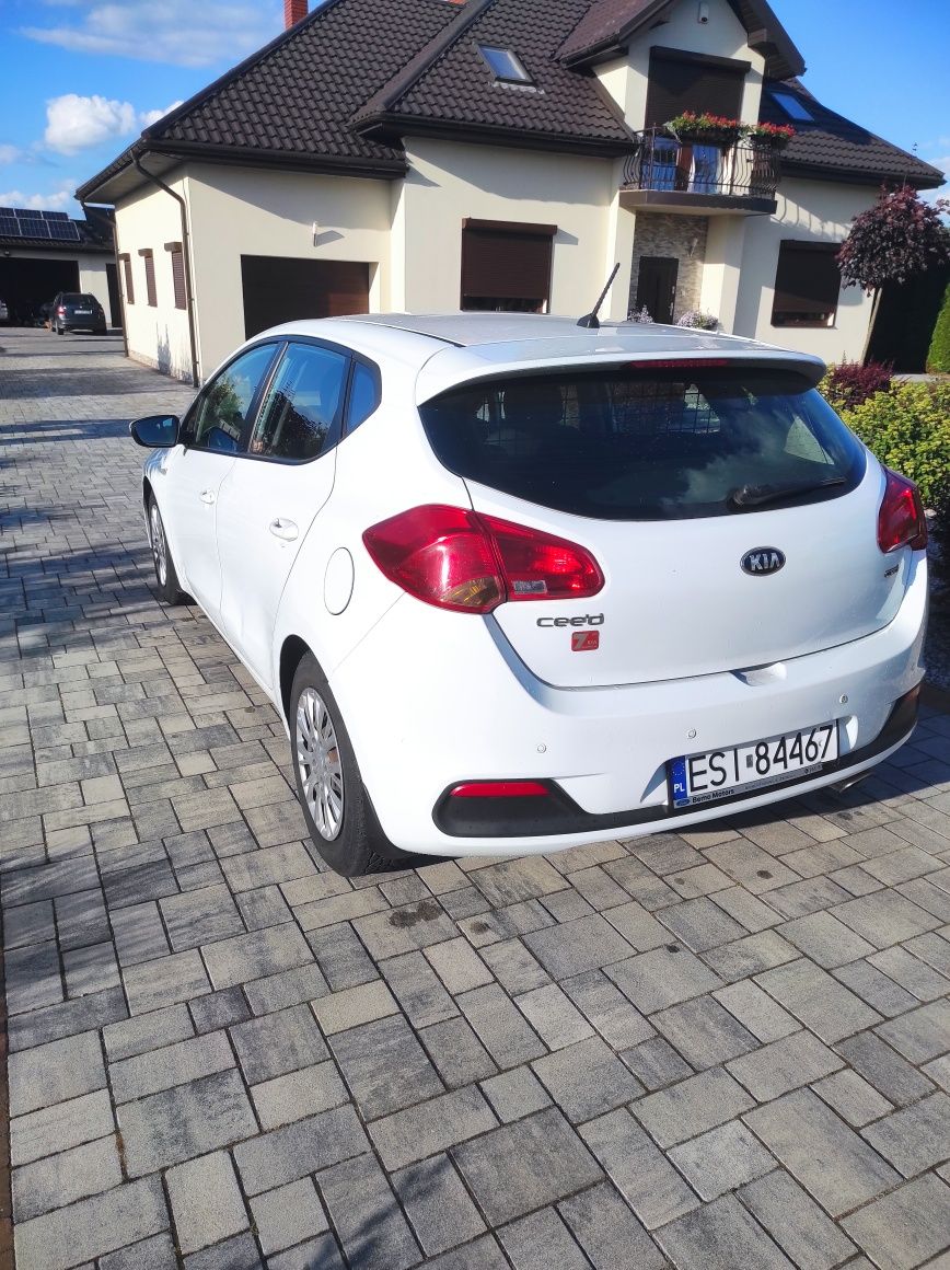 Samochód osobowy Kia cee'd