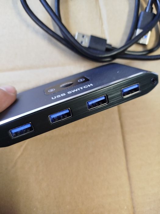 Switch USB 3.0 2 na 4 USB (JJ)