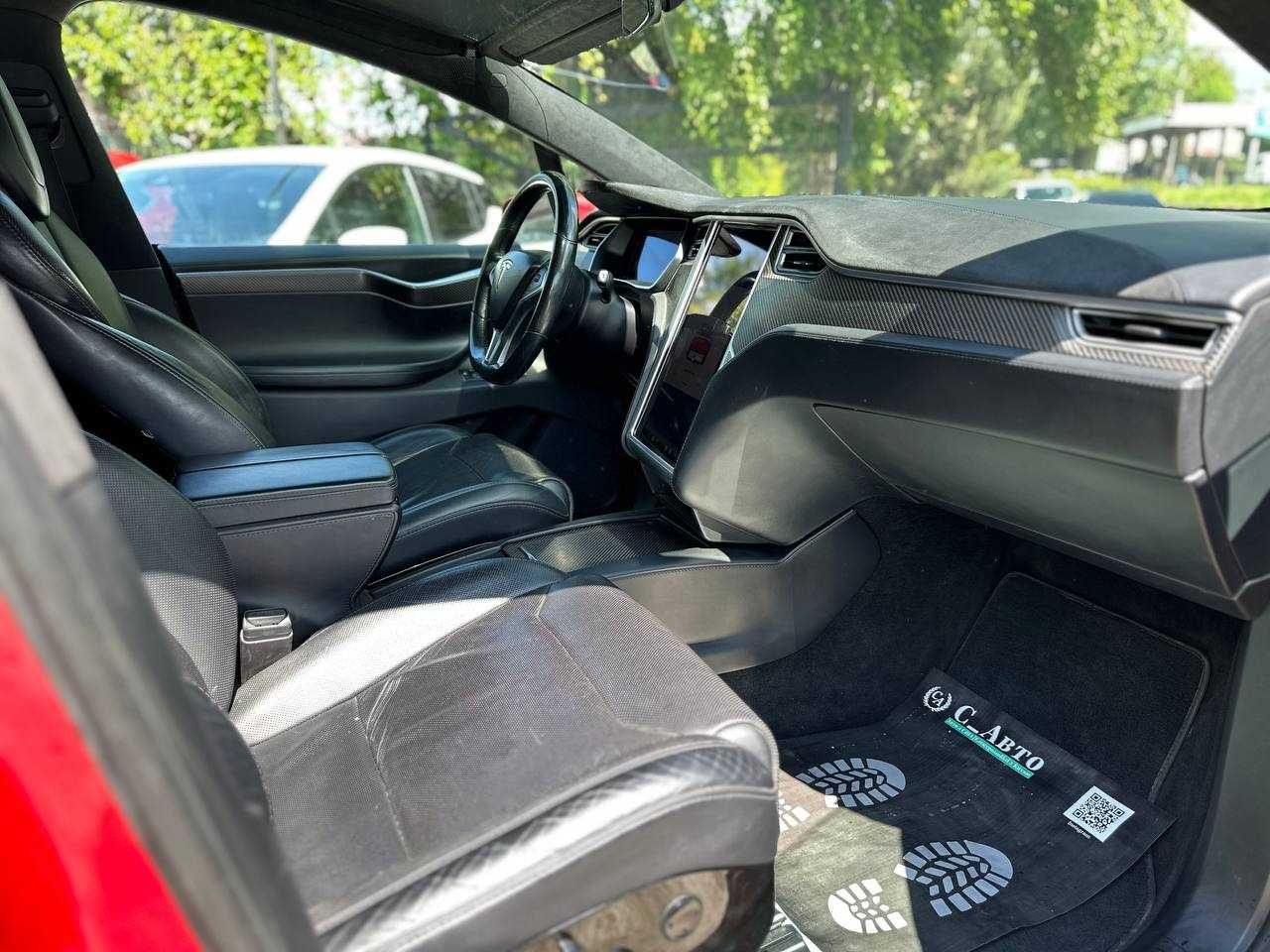 Tesla Model X 75D 75 kWh Dual Motor в кредит без авансу!