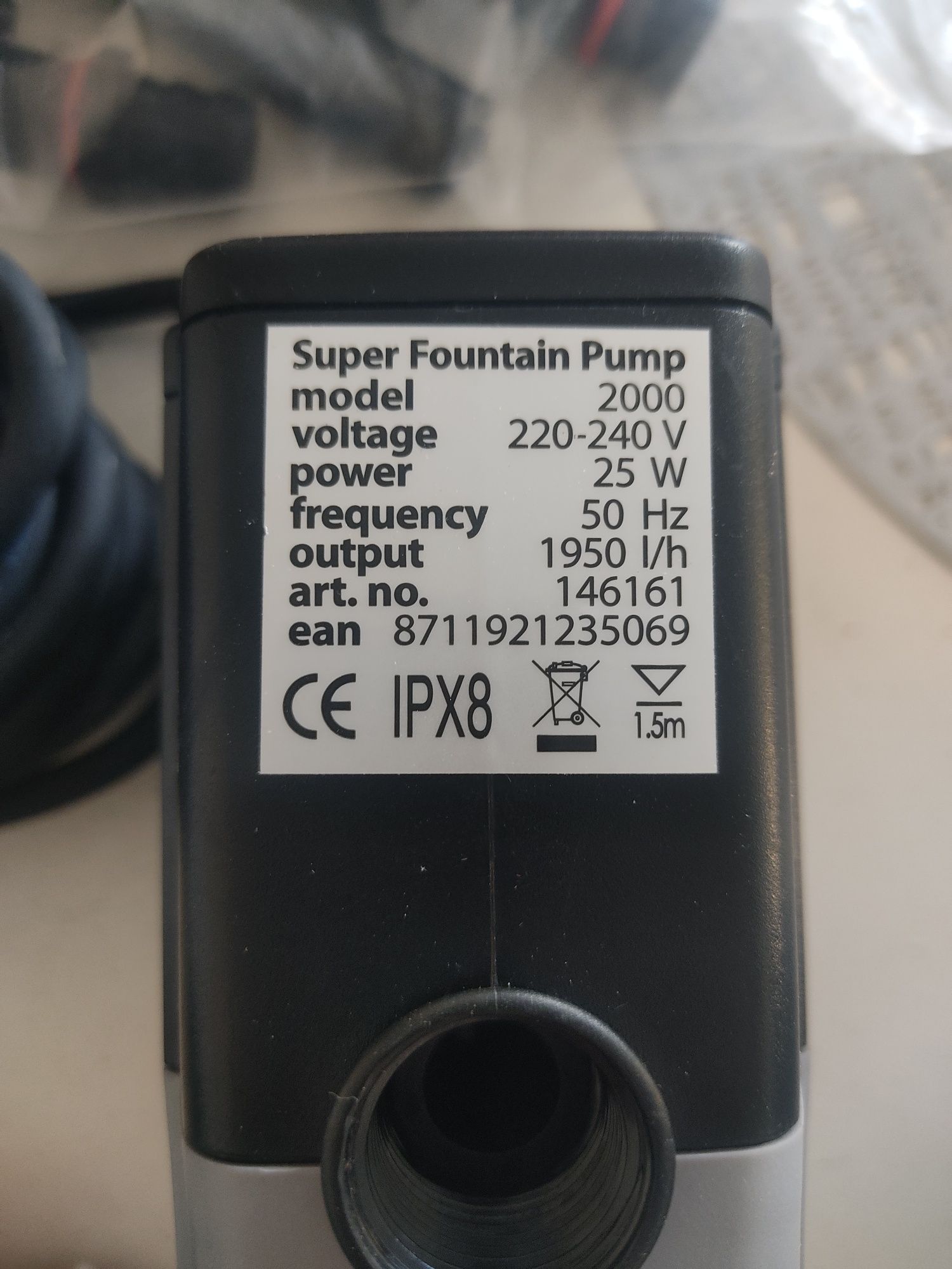 Bomba/repuxo para lago ou fonte