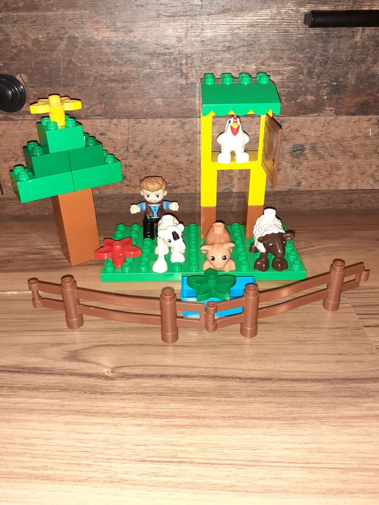 Lego Duplo farma zwierzęta gospodarskie rolnik z taczką