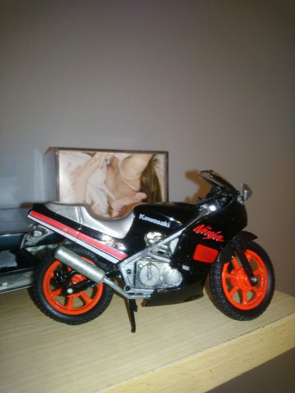 Model 1:18 Kawasaki ninia