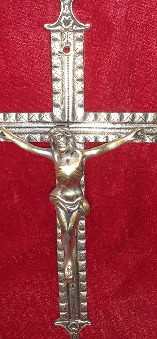 Crucifixo Com Cristo em Bronze -25 cm altura