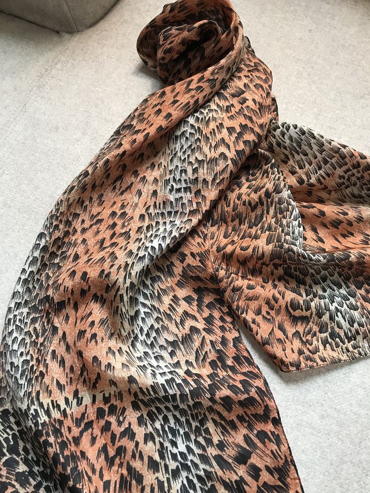 Jedwabna apaszka vintage animal print panterka