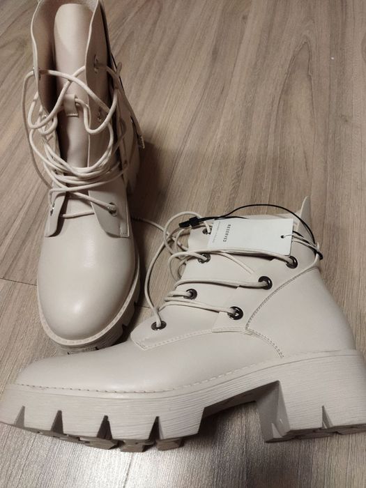 Боти, сапожки Rezerved нові.