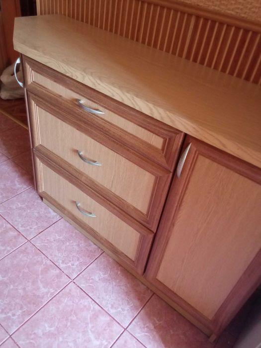продається комод для передпокою