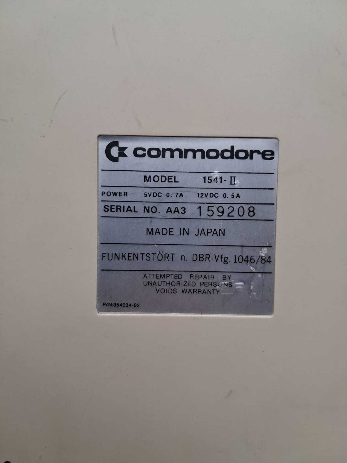 Stacja dyskietek dysków Commodore 64 1541-II prezent DZIAŁA
