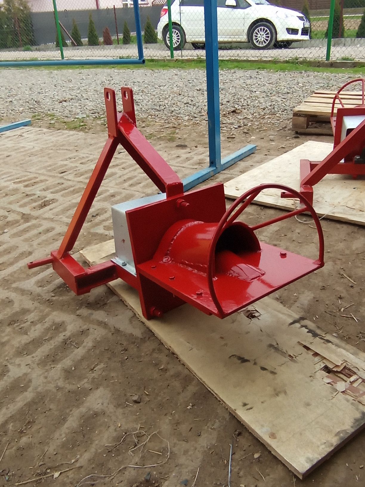 Rębak do gałęzi ślimakowy