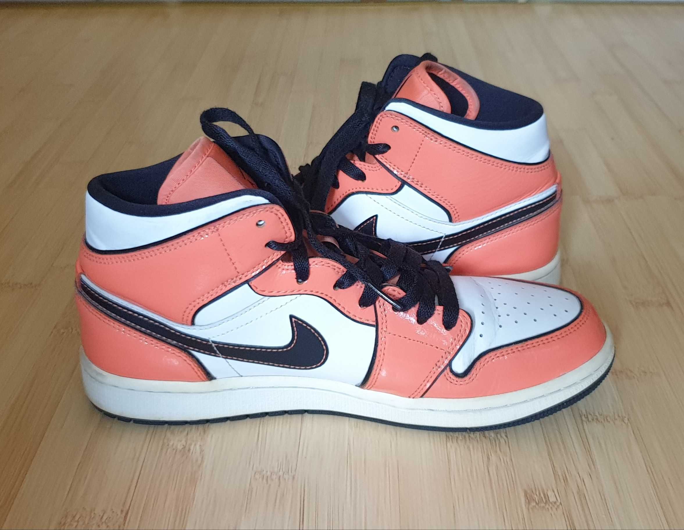 Oryginalne męskie buty Nike Air Jordan 1 Mid SE Turf Orange rozm.42