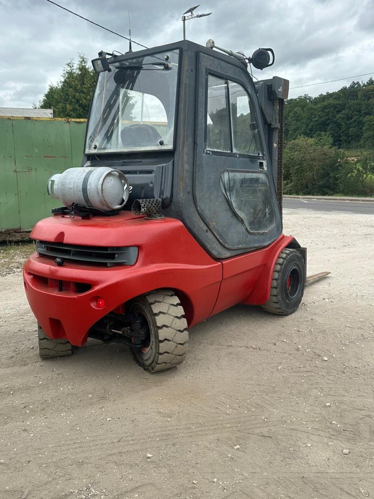 Wozek widłowy Linde H30 T