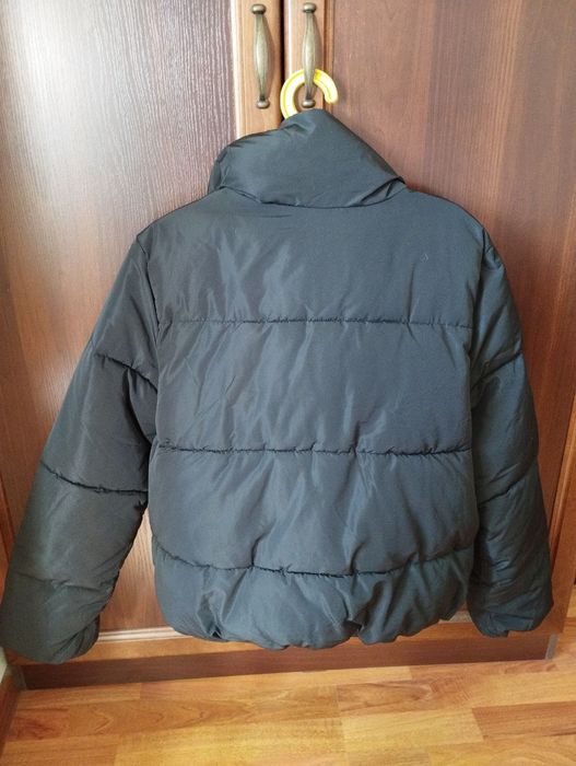 Чорна куртка зима-осінь