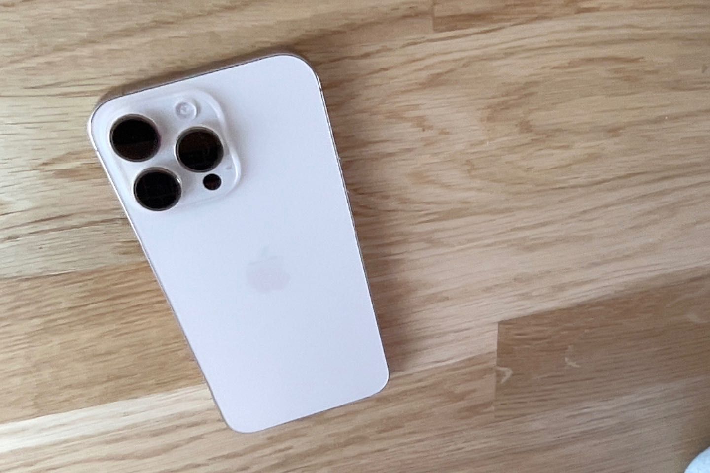 iPhone 16 Pro Max