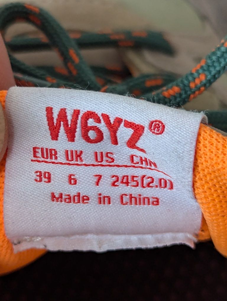 Кроссовки подростковые W6YZ WOLF-M-suede and nylon sneakers. р39