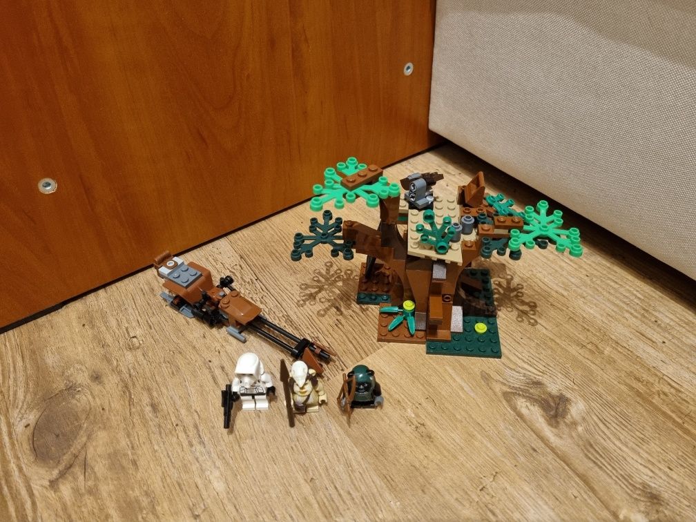 LEGO Star Wars 7956 Ewok Attack (100% kompletny)