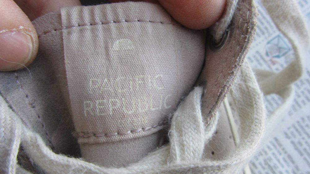 Кеды pull and bear размер 39 стелька 25.5 см