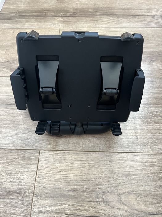 Oryginalny uchwyt Peugeot Citroen na tablet laptop montaż na zagłówek