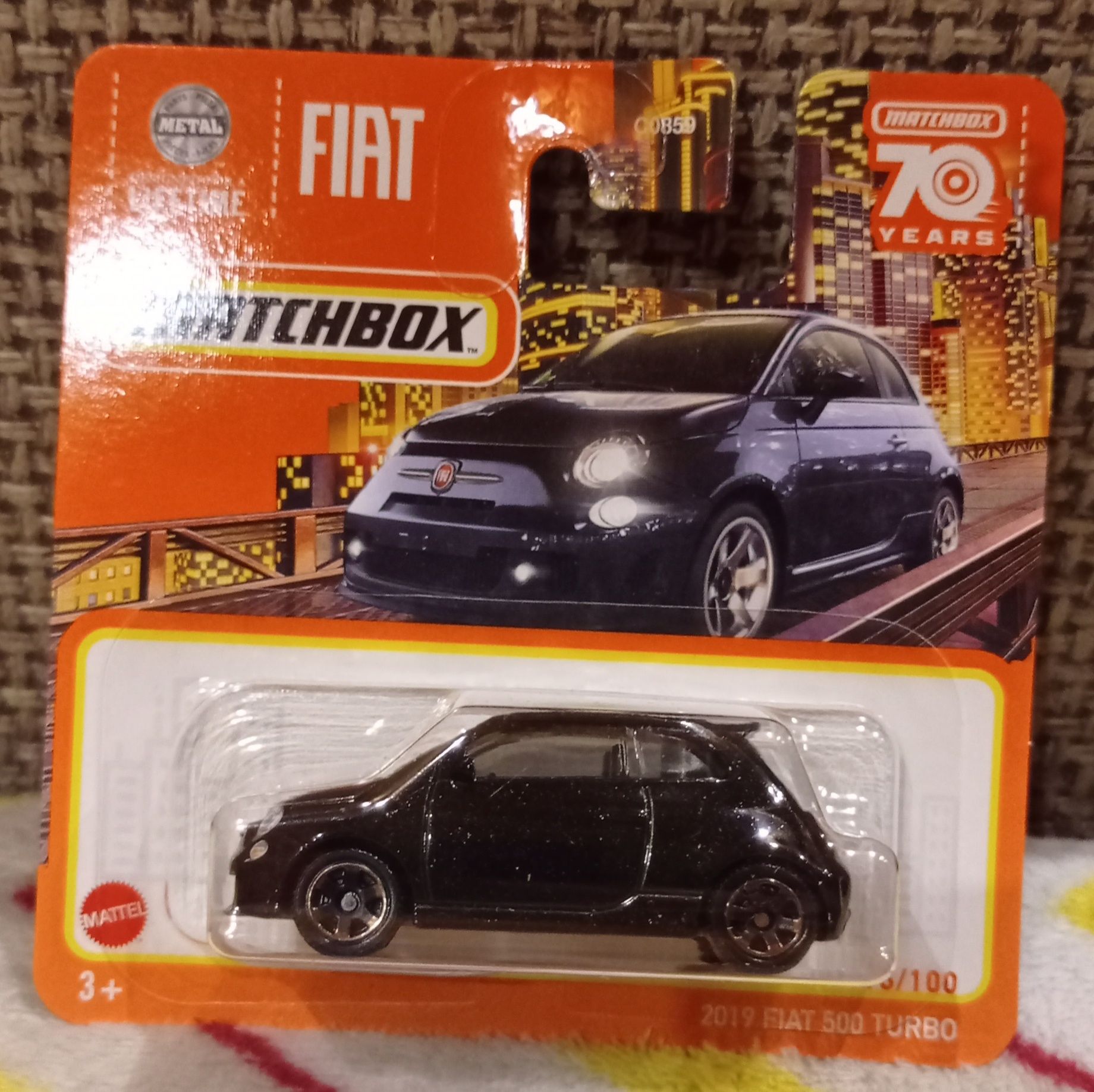 Matchbox 2019 Fiat 500 Turbo auto samochód resorak zabawka dla dzieci