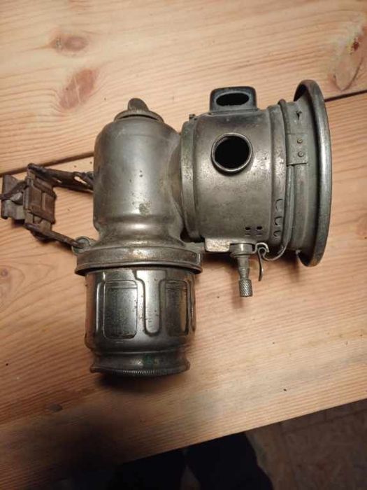 Rowerowa lampa karbidowa