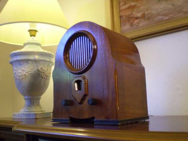 Radio antigo com 40 anos de idade