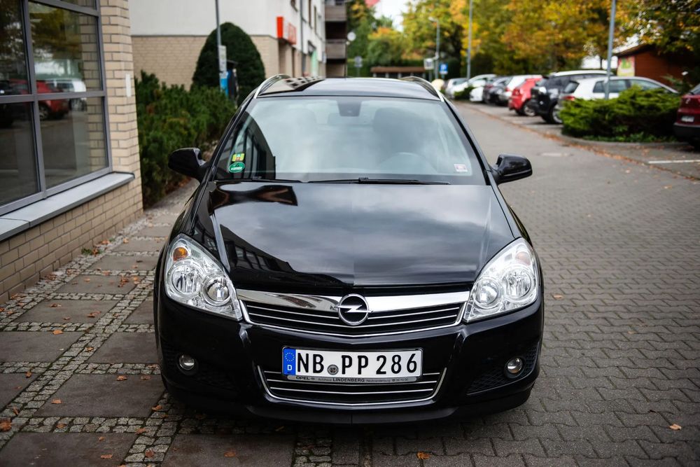 Opel Astra Opel Astra H Limited 111 Edition 1.6 Benzyna Cosmo Jak Nowa!!!