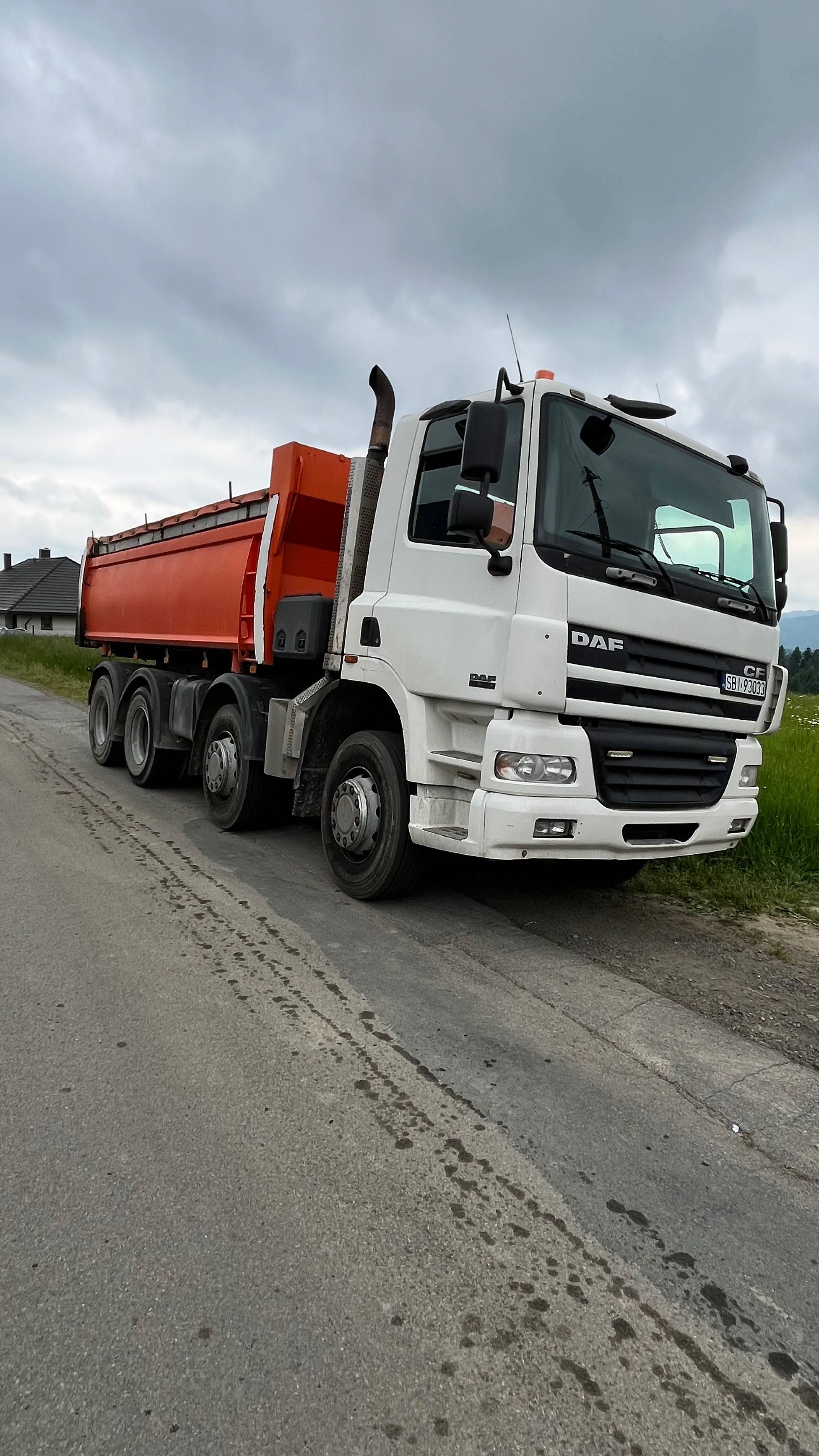 Transport materiałów sypkich/kruszyw  Usługi transportowe