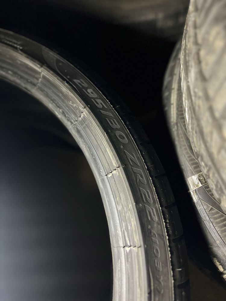 Автошини літні різноширокі 255/35R22 PIRELLI 295/30R22 Резина)