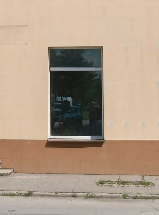 Okno używane , witryna sklepowa