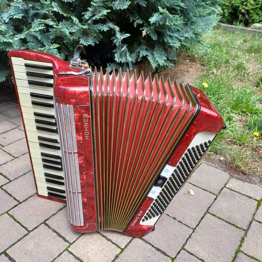 Akordeon Hohner tango 3M 120 basow