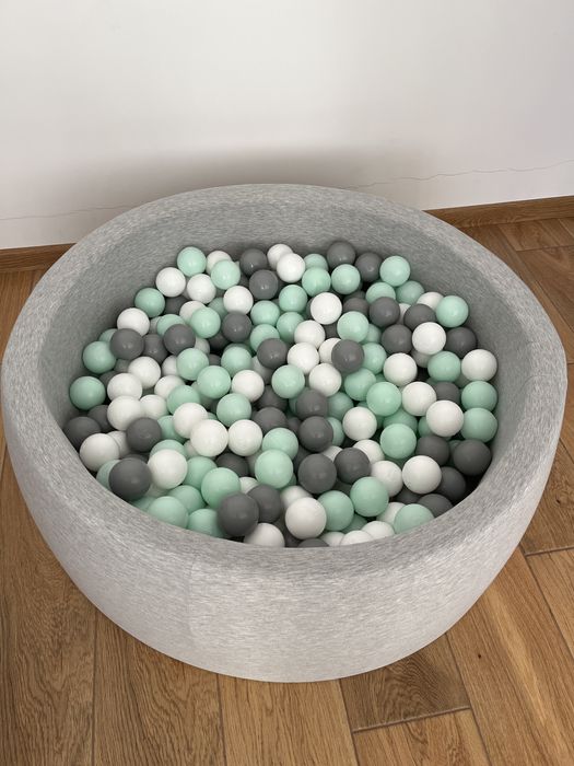 Suchy Basen 90x30 cm z piłeczkami KIDDY MOON