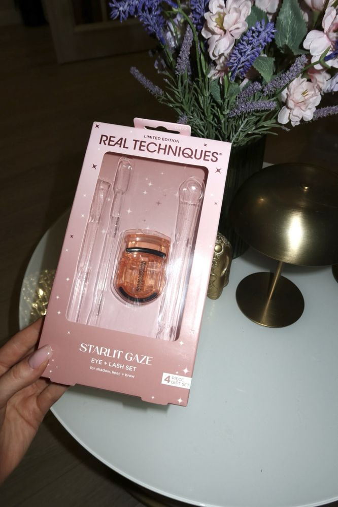Щипцы для завивки ресниц. Real Techniques щипці для вій