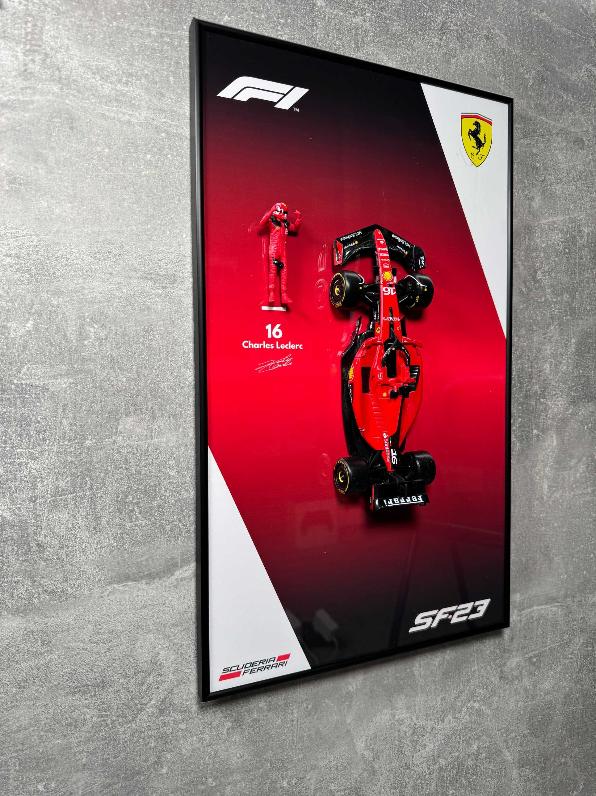 Bburago 50x30 F1 Ferrari SF-23 1/24 #16 Charles Leclerc / Градієнт