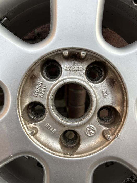Диски 5.112 R16 VW passat B6 B7 B8 Golf 5 6 7 Caddy Touran Skoda A5 A7