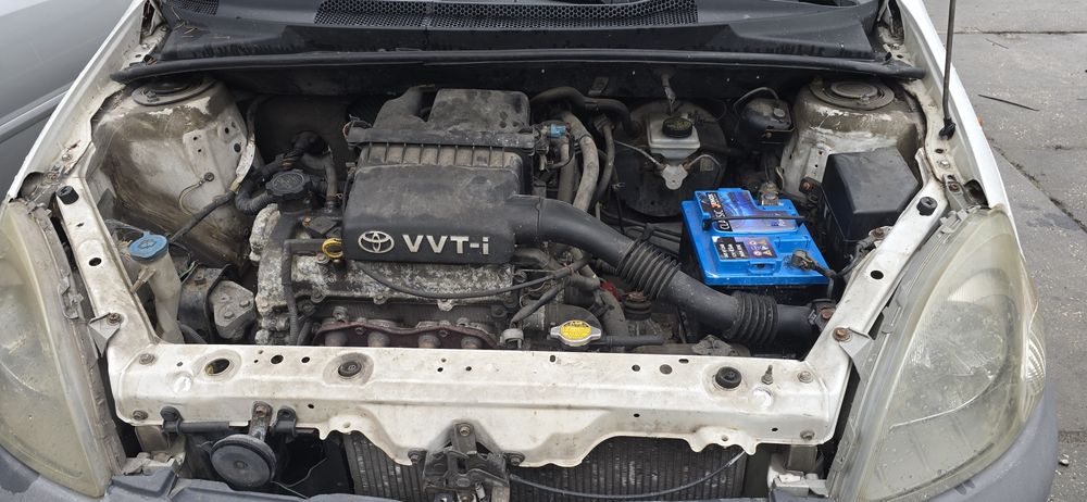 Silnik 1.0 50kw kompletny Toyota Yaris I  2000r skrzynia sanki