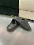 NoweAdidasYeezy SlideCzarny 39