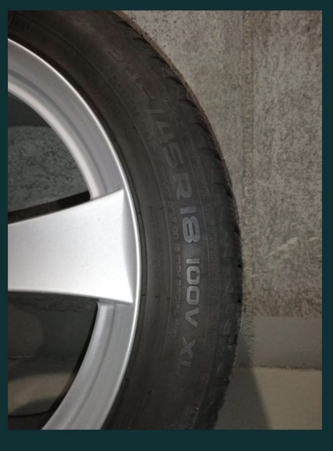 Opony zimowe na felgach aluminiowych
