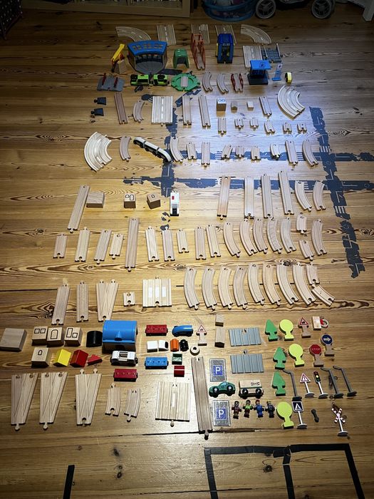 Tory drewniane IKEA i inne – okolo 160 elementów