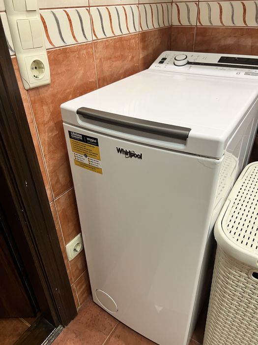 Пральна машинка Wirpool 6 sense