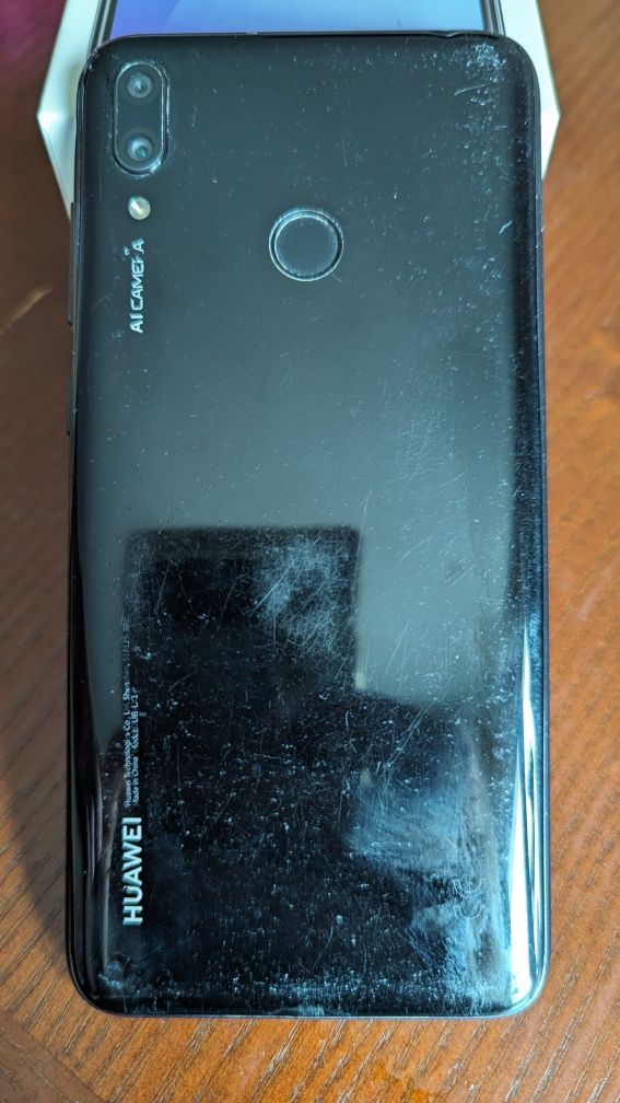 Смартфон Huawei Y7 32/3 gb