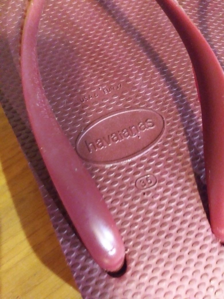 Chinelos havaianas