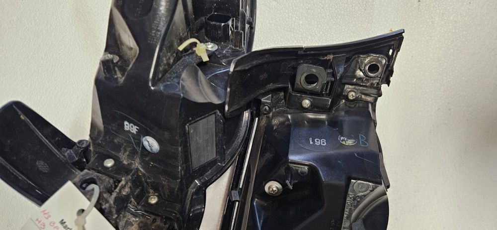 Lampa prawy lewy tyl w błotnik mazda 3 BP IV hatchback 19-21 USA