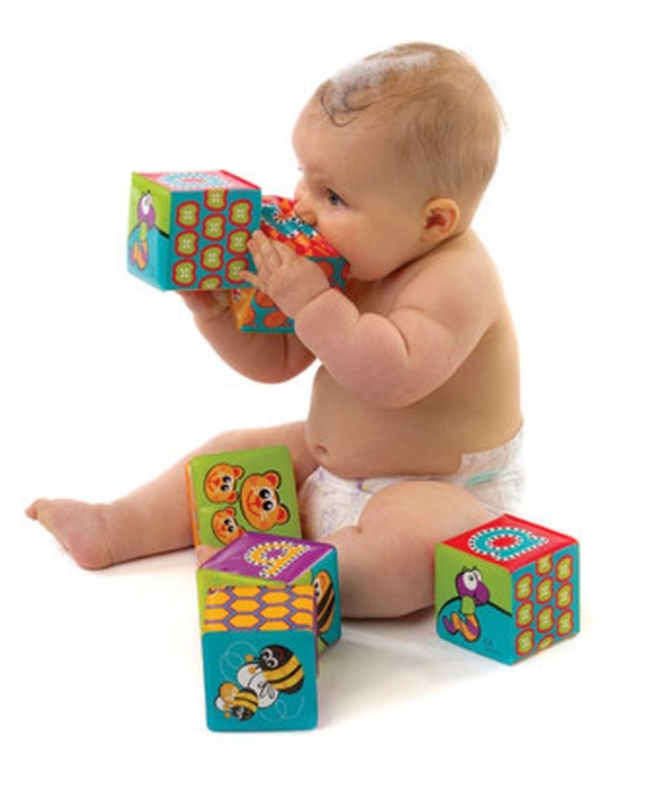 Кубик для води Playgro Алфавіт