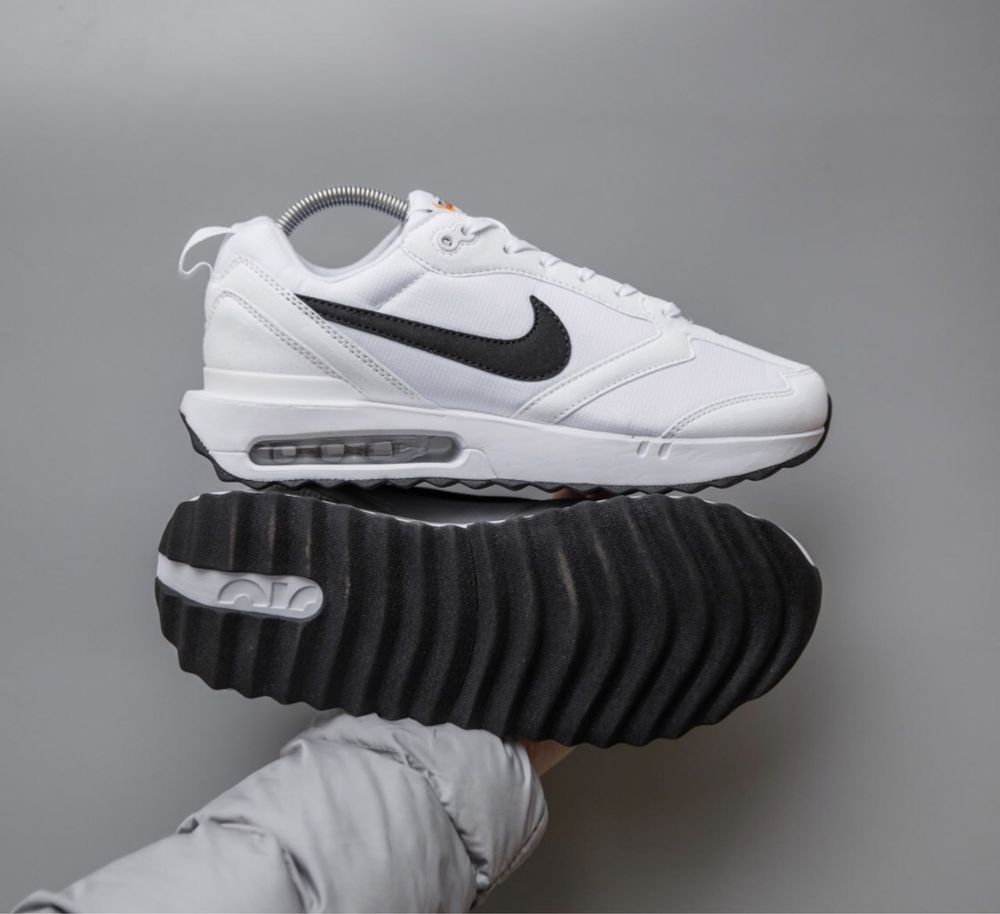 Кросівки Чоловічі Nike Air Max Dawn White Black Premium