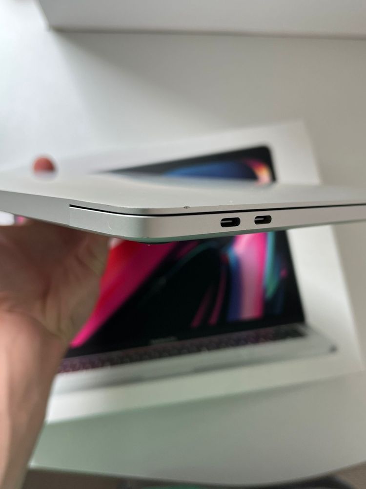 MacBook Pro 13 MI/8GB/256GB/A2338