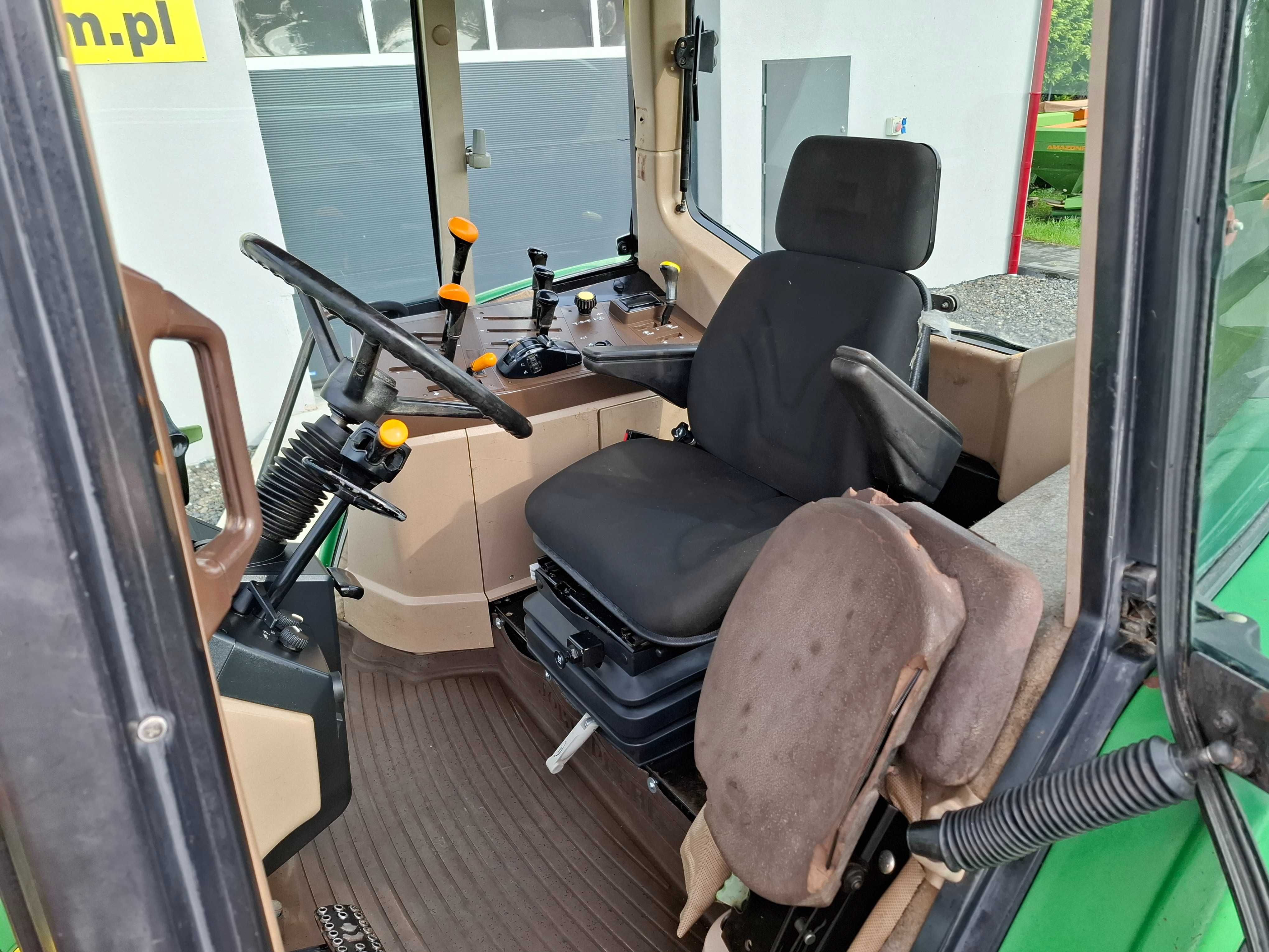 JOHN DEERE 6610, 2002 r, czysty i zadbany, przedni TUZ